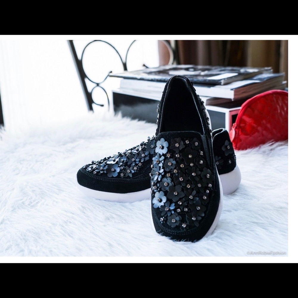 Zara leather Floral slip on sneakers size 7